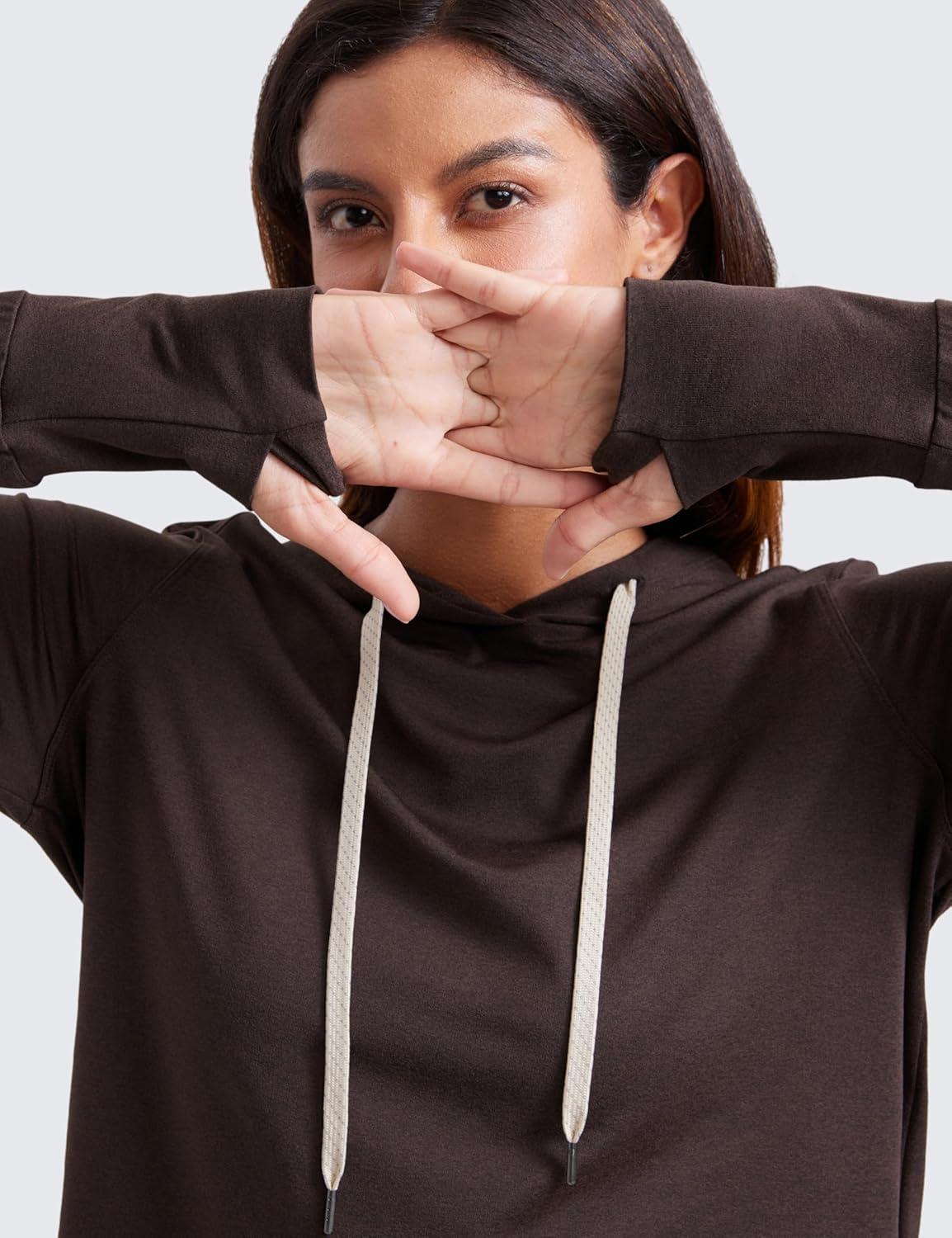 imageCRZ YOGA Cloud Jersey Pullover Hoodies for Women Long Sleeve Hooded Workout Sweat Shirts Casual Yoga Tops with Thumb HolesHot Fudge Brown