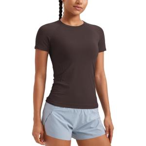 CRZ YOGA Seamless Workout Tops for Women Hip Length – Athletic Running Gym Yoga Short Sleeve Shirts Breathable Crewneck Tees(Hot Fudge Brown)